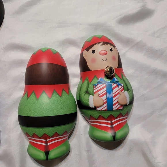 Holiday Fillable Tins Set of 5 - Picture 12 of 13